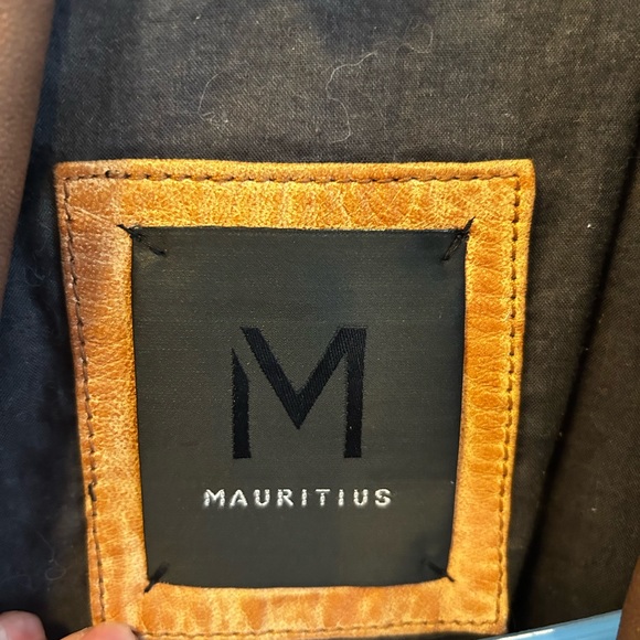 Authentic distressed leather biker jacket - Picture 4 of 7